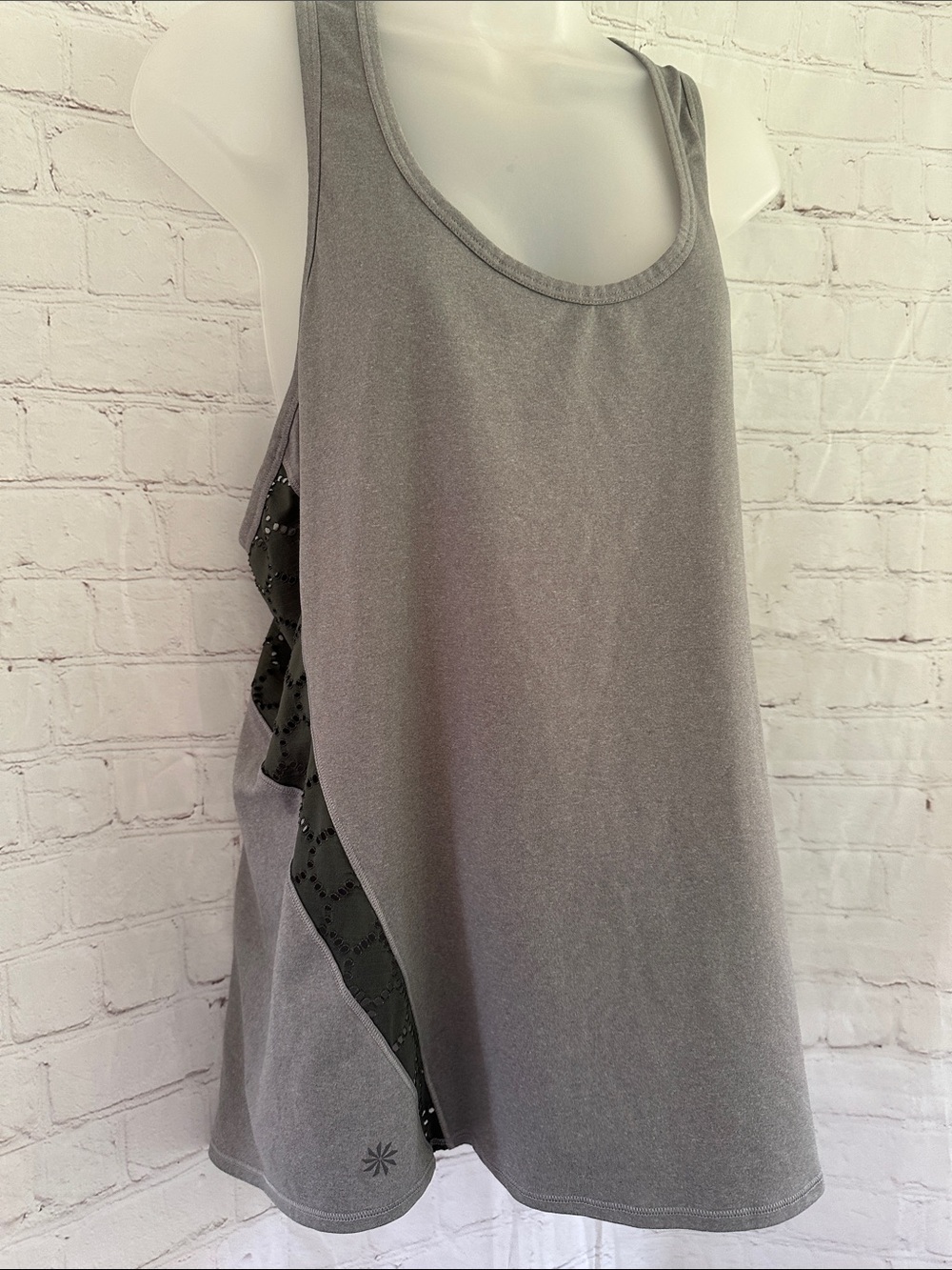 Athleta Gray Athletic Tank with Side Cutout Detail size L